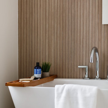 A Wayland Mid-century refuge