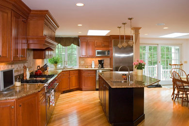 Inspiration for a timeless kitchen remodel in Boston