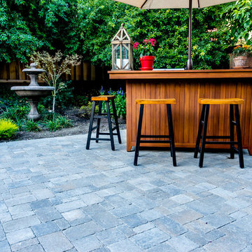 Outdoor Kitchens & BBQ