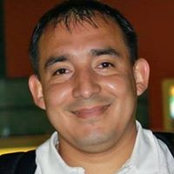Robert Hernandez's photo