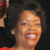 Aliya Brownes foto
