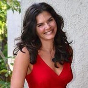 Amy Atwell's photo