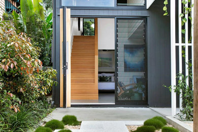 This is an example of an entryway in Brisbane.
