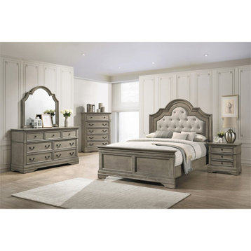 Pemberly Row Contemporary 3-Drawer Traditional Wood Nightstand in Gray