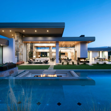 Contemporary - Desert Living