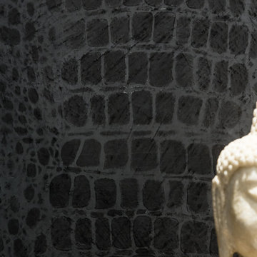 Detail Black Faux Crocodile Wall