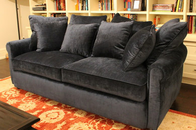 Inspiration for a contemporary living room remodel in Toronto