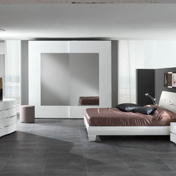 Italian Platform Bed / Bedroom Lux by Spar - $2,199.00 - Platform Beds