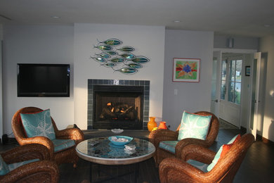 Photo of a beach style living room in New York.