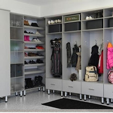 Closets/Storage