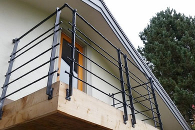 Home design - craftsman home design idea in Vancouver