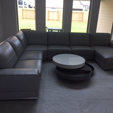 Valerie Sectional & Trio Cocktail Table