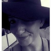 Foto de Renae Batty
