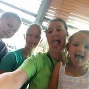 Julie Hanrahan's photo