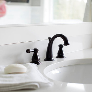 Maple Ridge Modern Country Home - Bathroom