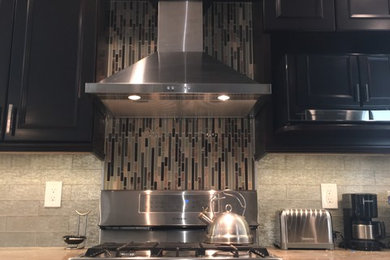 Example of a classic kitchen design in New York
