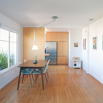 MID-CENTURY REINVENTION