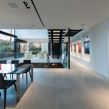 Georgina Avenue Santa Monica modern home with three story central open volume
