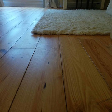 Evanston, Reclaimed antique wide pine plank floors