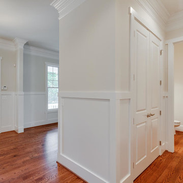 Entryway w/First Floor Bathroom & Hall Closet