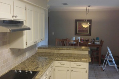 Kitchen photo in Houston