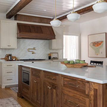 Modern Colonial Farmhouse