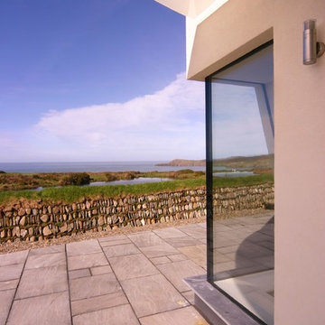 Coastal Home, corner cutaway nook