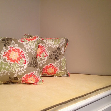 Custom toss cushions, piped