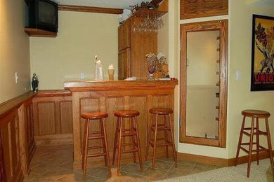 Home bar photo in Other