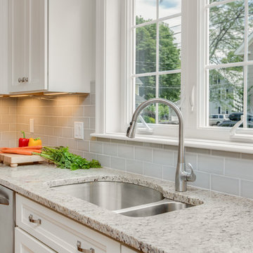 Echelon Linen Kitchen With Custom Features