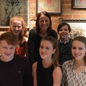 Nuala Browns foto