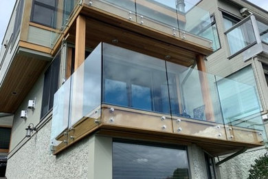 Deck - coastal deck idea in Vancouver