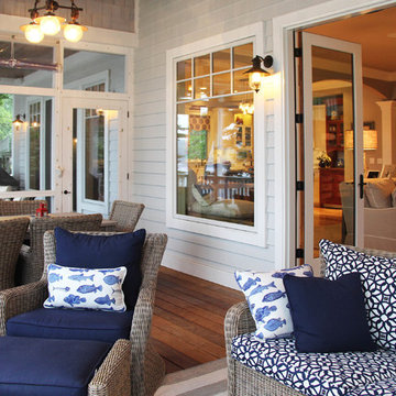 Vintage cottage on the lake