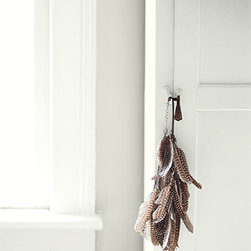 Agent for Benjamin Moore Paints in Oman!! - Paint And Wall Covering Supplies