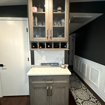 Showplace Framed Sonoma Kitchen & Dry Bar in Maple Flagstone