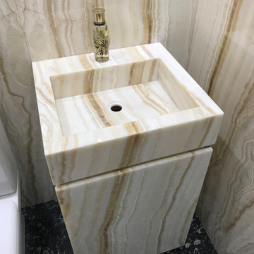 Full Onyx Restroom