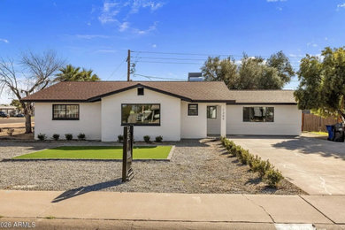 Inspiration for a modern exterior home remodel in Phoenix