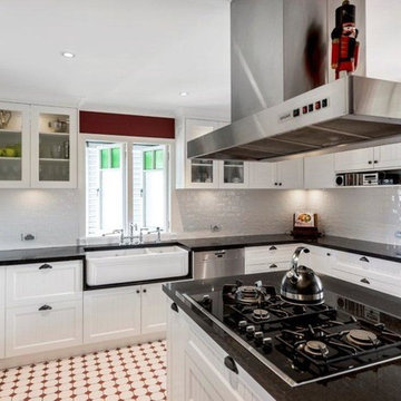 Wooloowin Classic Kitchen