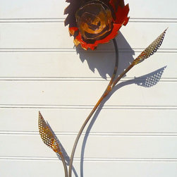 Saw Blade Flowers - Home Decor