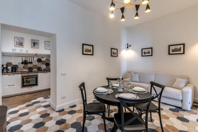 Foto di una sala da pranzo minimalista