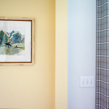 2017 | Iroquois Park Addition: Foyer, Landing, & Powder Bath