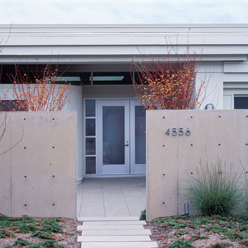 Modern Cougar Mountain Residence