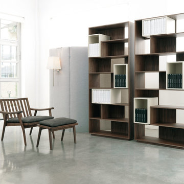 Puzzle Bookcase w/ Fast Chair and Ottoman