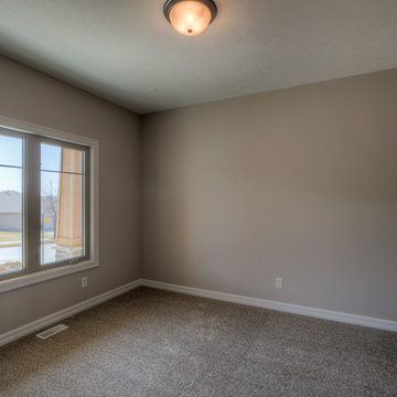 Newport 4 bedroom w/ flex room
