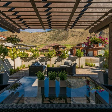 Visao Court Kamloops, BC - Modern Tuscan Interpretation