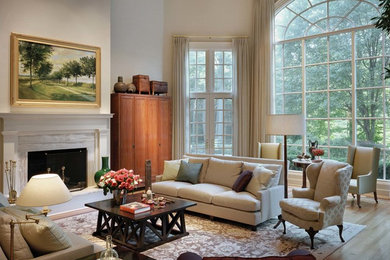 Elegant living room photo in New York