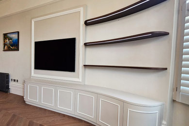 Inspiration for a living room in Hampshire.