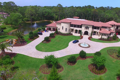 Photo of a modern home design in Jacksonville.