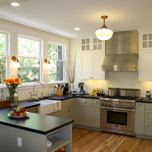 Two-toned kitchen cabinets