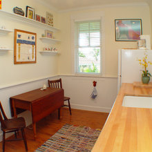 Folding table